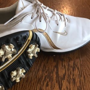 Women’s Nike golf shoes